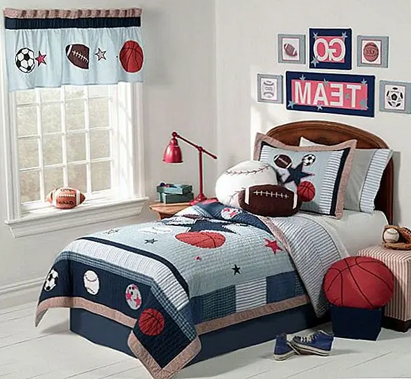 Или вы можете сосредоточиться на мелочах, таких как постельные принадлежности, оконные процедуры, настенное искусство, бросить подушки и т. Д. Решите, какие цвета должны быть. Каждая команда имеет свои собственные цвета, поэтому, если это что-то конкретное, обратите внимание на эту деталь.