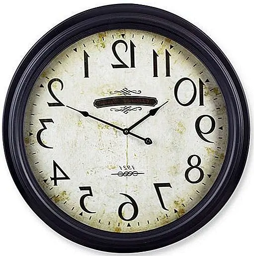 Глазные захватывающие часы - еще один замечательный вариант, который можно рассмотреть при заполнении пустых стен в их доме. Это художественные работы и выглядят очень стильно на стенах. Часы доступны в разных размерах и дизайнах, и, таким образом, можно выбрать тот, который им нравится, и который дополняет общий вид комнаты. Доступно для 64 $.