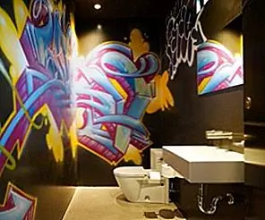 Как использовать граффити, чтобы дать персонажу вашему дому