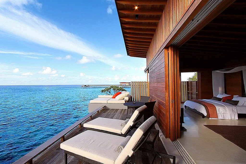 Раздвижные двери, которые показывают красивый внутренний дворик или, еще лучше, фантастические виды - замечательная особенность. Мало того, что они выглядят такими случайными, шикарными и стильными, но они также соединяют комнату с удивительной природой.