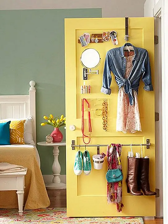 Как сэкономить пространство с дверным креплением