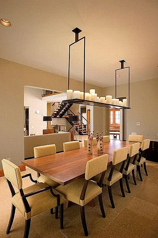 Модели обеденных столов в основном основаны на вашем бюджете. Лампы доступны от низкой стоимости до высокой стоимости, которую можно выбрать, исходя из того, какую цель вы хотите купить лампу и где именно вы хотите ее исправить.