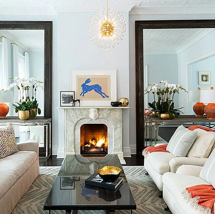 Важно понимать, что дизайнер интерьера фактически не выполняет ремонт. Можно наладить сотрудничество с командой или получить рекомендации от дизайнера, но не намного больше этого.