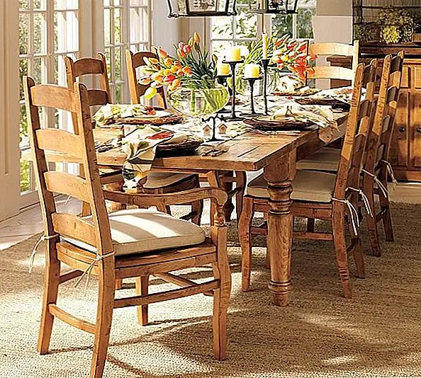 Летний обеденный стол от 1499 $.