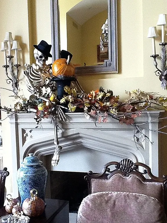 14 Last-Minute Способы Стиль Вашей Призрачной Мантии Хэллоуина