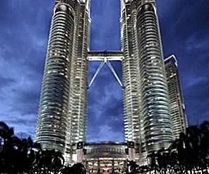 10 известных зданий, которые вы абсолютно ДОЛЖНЫ видеть