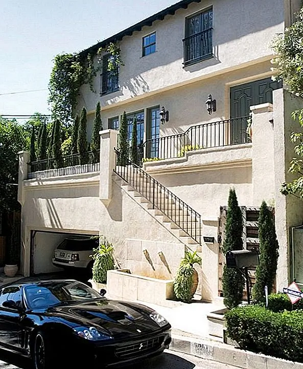 Известный дом для знаменитых людей