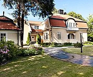 Красивая вилла с очаровательным интерьером