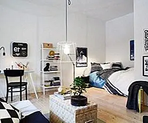 Красивая игра из черных и белых рисунков, дополненная яркими желтыми