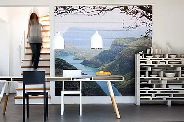 Эта система также позволяет вам играть с кусками в любое удобное для вас время. Просто отключите и перестройте их. Вы можете создавать забавные и красочные проекты, которые выражают вашу личность или хобби. Вы можете разместить их где угодно: в гостиной, спальне, даже на кухне или в ванной комнате. Это забавный и простой процесс.