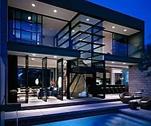 Резиденция Martinek с бассейном и частным двором