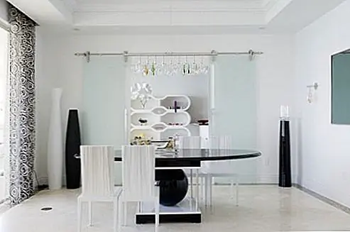 Кажется, что существует очень хороший баланс между этими двумя условиями. Вот некоторые идеи и примеры того, как вы можете сделать свой дом современным, но функциональным. Важно знать, как организовать свое пространство, потому что пространство - это то, чего никогда не бывает достаточно. Поэтому взгляните на эти фотографии и посмотрите, как вы можете правильно организовать свое пространство, делая свой дом более современным, стильным и элегантным. Возможно, у вас есть идеи, которые вы позже можете применить к своему собственному дому. [Pepe Calderin Design and found ondigsdigs]