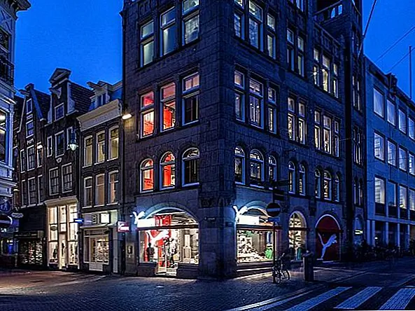 Дизайн интерьера магазина Puma в Амстердаме