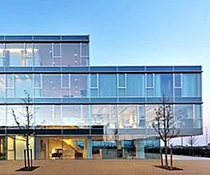 Штаб-квартира Glas Facade Bentini от Piuarch