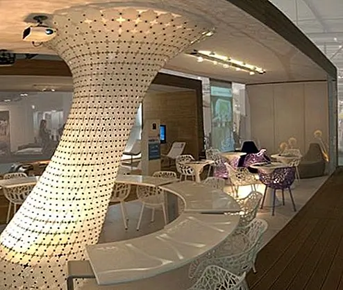 Но когда вам удается найти место, это выглядит невероятно хорошо, а также предлагает вкусные блюда, которые мгновенно становятся вашим любимым рестораном. И эти вещи важны для владельцев, поэтому инвестировать в такой дизайн, как это, действительно большое дело и очень хорошая идея. Этот ресторан является прекрасным примером.