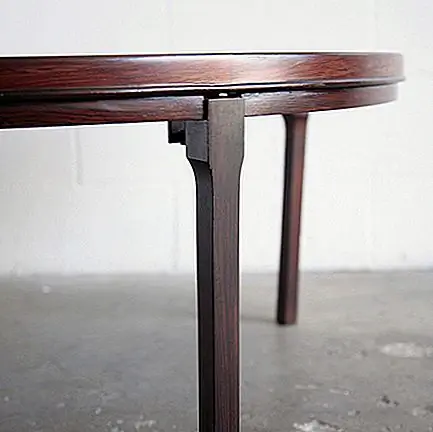 Круглый столовый журнальный столик Rosewood