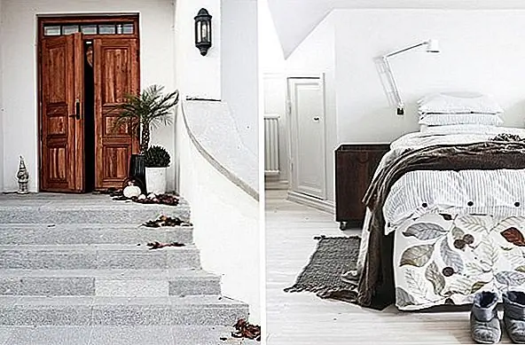 Классический кухонный и обеденный стол с некоторыми винтажными элементами, такими как классические подсвечники, массивный деревянный обеденный стол, заставляют задуматься о прелести старых времен, когда все выглядит так чисто, очень организованно и элегантно. Тем не менее есть также некоторые современные предметы, похожие на лампы или некоторые предметы мебели, которые держат вас в контакте с реальным миром, в котором вы живете. {Найден на skonahem}.