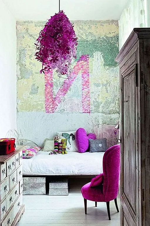 Яркие весенние цвета дома