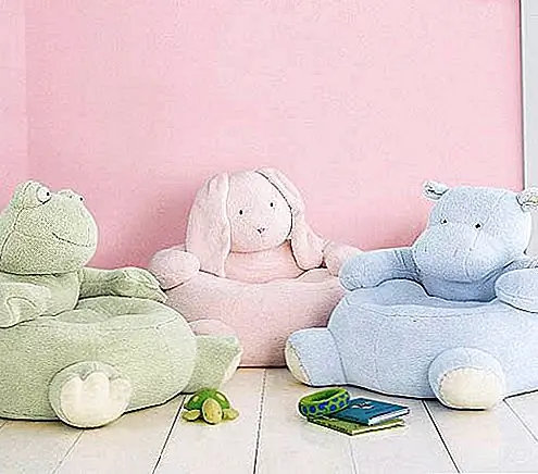 Дети или взрослые, мы все любим мягкие чучела животных. Их мягкость и симпатичная фигура заставляют нас чувствовать себя уверенно, уверенно и комфортно. Potttery Barn Kids разработал эти милые места для кукол животных, которые дети будут их обожать. На самом деле это искусственные меховые сиденья с милой головой животного. Они создадут забавную и уютную атмосферу. {Found on literaturesoft.com}