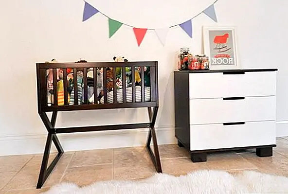 Детские кроватки