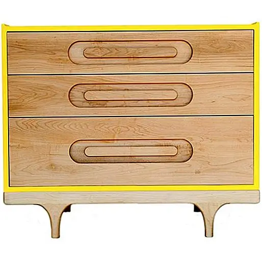 И если вам нравится комод и вы хотите добавить больше подходящих предметов, вы также можете выбрать караван-кроватку, которая имеет аналогичный дизайн и имеет те же характеристики. Комод можно купить за $ 1,495.00, а кроватка стоит 895 долларов. Вы можете найти дополнительную информацию о караване в статье, посвященной этому продукту.