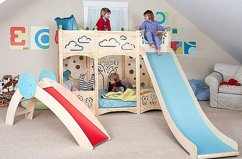Rhapsody Playbed 5 выглядит как замок в облаках. Он поставляется с настольным слайдом, который в значительной степени превращает двухъярусную кровать в игровой зал. Доступен на месте.