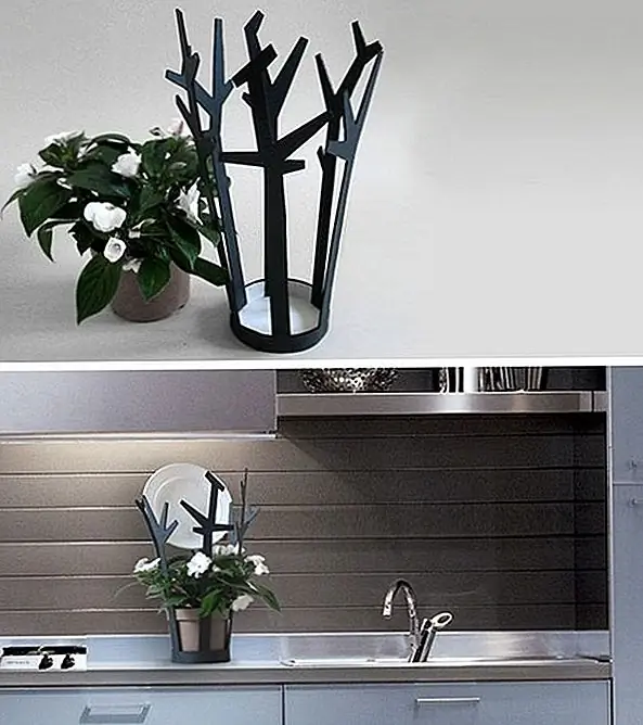 Говоря о мини-садах и растениях на кухне, это действительно шикарная сушилка для белья, разработанная Эрдемом Селеком. Он компактный и имеет небольшой плантатор, где вода собирается, пока посуда стоит на ветвящихся структурах. На данный момент это всего лишь концепция.