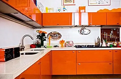 В большинстве случаев серебро доминировало бы над оранжевым, но противоположное может также быть интересным предложением. Возможности бесконечны, и ваше собственное воображение - это предел.