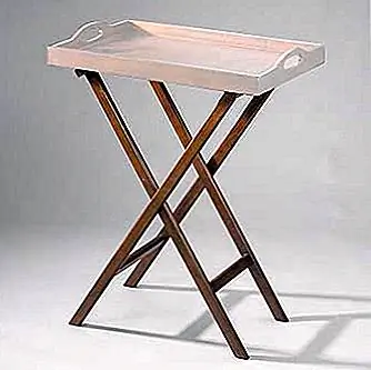 Деревянный поднос для лотков