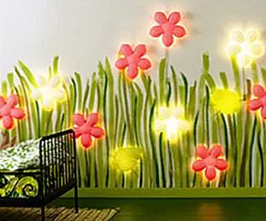 Светлая лампа Smila Blomma от Ikea