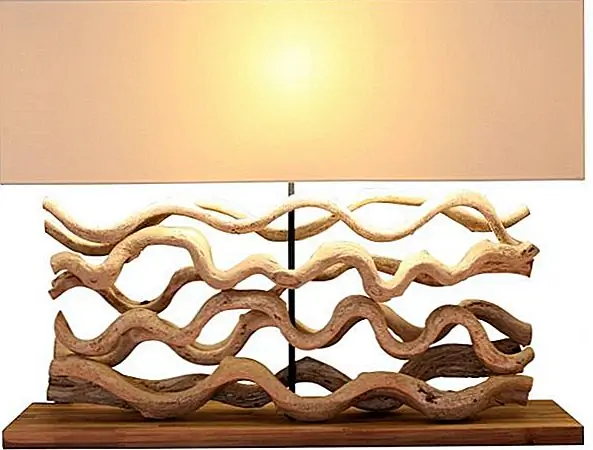 Другой подход к тому, как дрифтервуд может изготовить настольную лампу - на этот раз линии горизонтально волнообразны, что является прекрасным представлением о том, как происходит дрифтервуд.