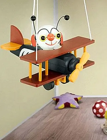 Самолеты, кажется, повторяются, когда речь идет о светильниках и дизайнах для детей. Этот потолочный подвесной светильник имеет форму самолета и имеет очень милый дизайн. Он яркий, и он будет хорошо выглядеть в детской спальне или в игровой комнате. Его высота может быть отрегулирована, и она использует только одну лампочку. Доступна для 99 $.