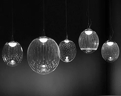 Ручное гравированное огненное освещение от Atelier Areti