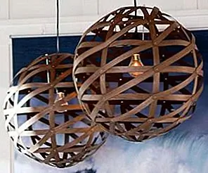 Красивый сферический кулон из шпона