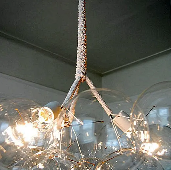 Если вы хотите больше контролировать уровень атмосферы, который хотите создать, вы можете заказать переключатель яркости от дизайнера, который может быть вам очень полезен. Доступно за $ 1050.