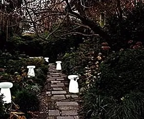 Полиэтиленовый табурет со светом