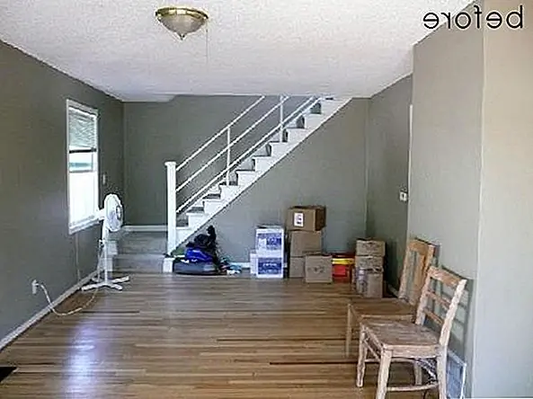 Когда вы впервые переезжаете в дом, гостиная - не что иное, как пустое, устаревшее пространство без персонажа или персонажа. Затем он начинает процесс преобразования, когда вы превращаете его в свое собственное пространство, и вы добавляете всевозможные функции, которые заставляют комнату чувствовать себя привлекательным. В этом случае был добавлен камин с простой и шикарной мебелью. Комната быстро приобрела характер, и теперь это очень очаровательное пространство.