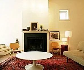 Как эффективно организовать мебель в небольшой гостиной