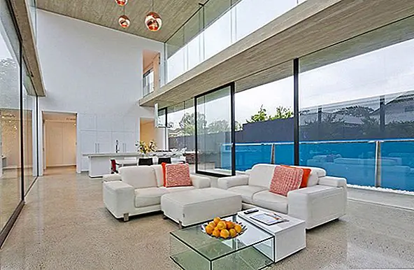 Стильный современный интерьер, вдохновляющий бриз в Австралии
