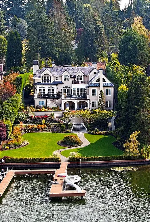 10 обязательных предметов, которые покупают элитные покупатели