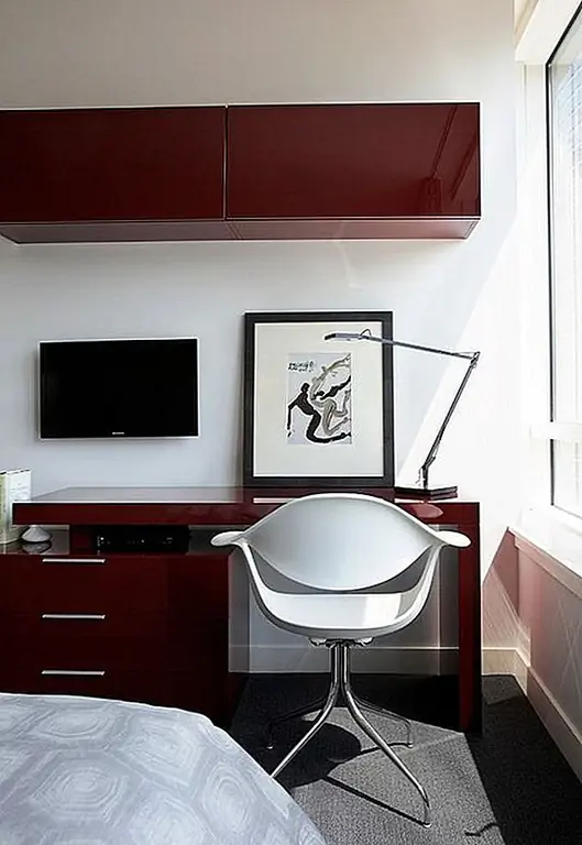 Как насчет стула, который выглядит как кусок хрустящего искусства? Так же, как и в моде, архитектурные элементы имеют гладкие края, но они выглядят как удивительный кусочек искусства ручной работы. Эти стулья будут выглядеть потрясающе в вашем современном современном офисном офисе. Сделайте попку жирным красным цветом или дайте ему смешаться в черном белом цвете. В любом случае, выберите стул, который говорит с вами художественно. Вы всегда будете вдохновлены этим!