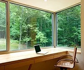 Как выбрать идеальный стол для домашнего офиса