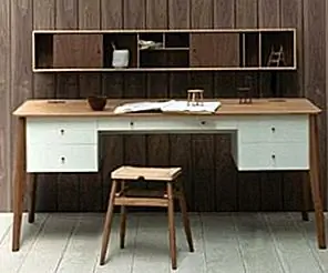 Функциональный стол «Понтус» Рассела Пинча