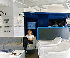 Офис Нью-Йорка LinkedIn остается шикарным без использования клише