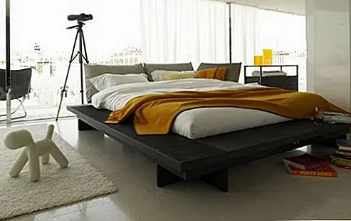 Малая платформа Bed by Ligne Roset