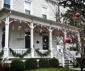 Крылья и патио, одетые на Рождество: идеи и вдохновение