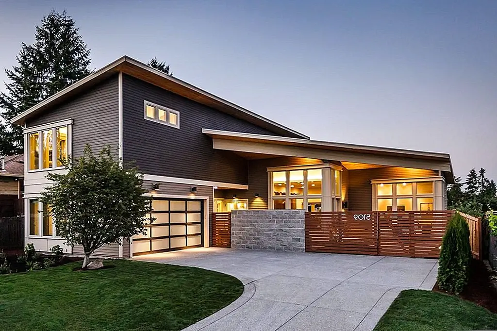 Есть много отличных способов, которыми вы можете использовать функции горизонтального забора в свою пользу. Это часто означает, что дизайн и структура формируются окружением, которое включает в себя архитектуру дома и материалы и формы, используемые повсюду. В этом случае комбинация дерева и камня определяет ограждение.