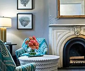 Как успешно использовать серый цвет в гостиной