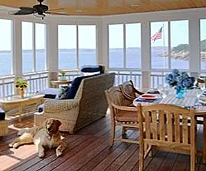 Как ухаживать за мебелью из тика, так что это длится для поколений