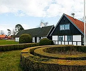 Прекрасное старинное здание Falsterbo